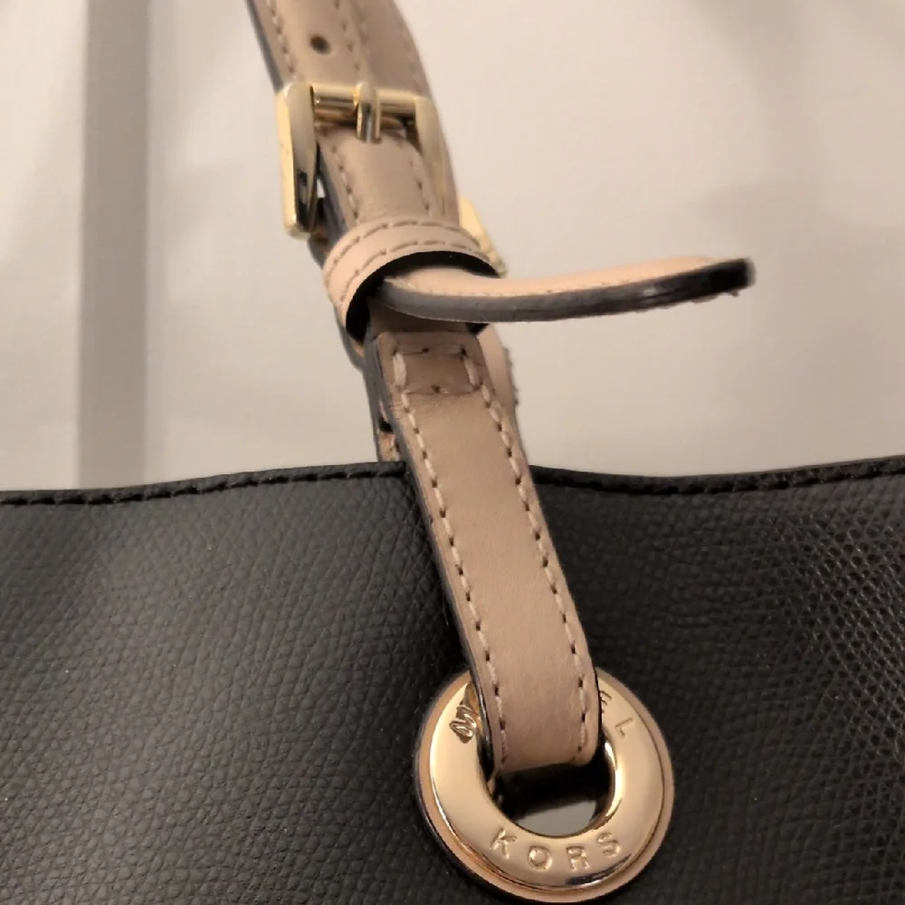 Michael Kors Black and Tan Tote Bag